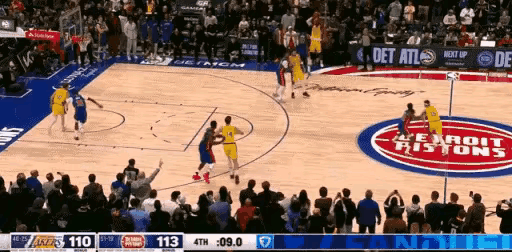 湖人显现疲态，詹姆斯东契奇都累了。每场球打多少分钟这些对于这些大腕都不在话下，关