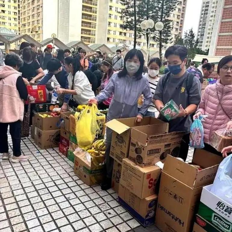 香港大埔火灾后，就在悲痛之中，一个让人稍感宽慰的消息传来了

11月30日，香港