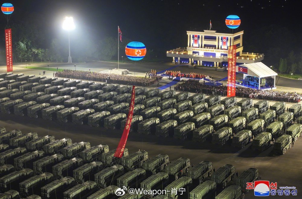 #兵器影像[超话]# 汉城颤抖中——朝中社平壤8月5日消息，250套新型战术弹道