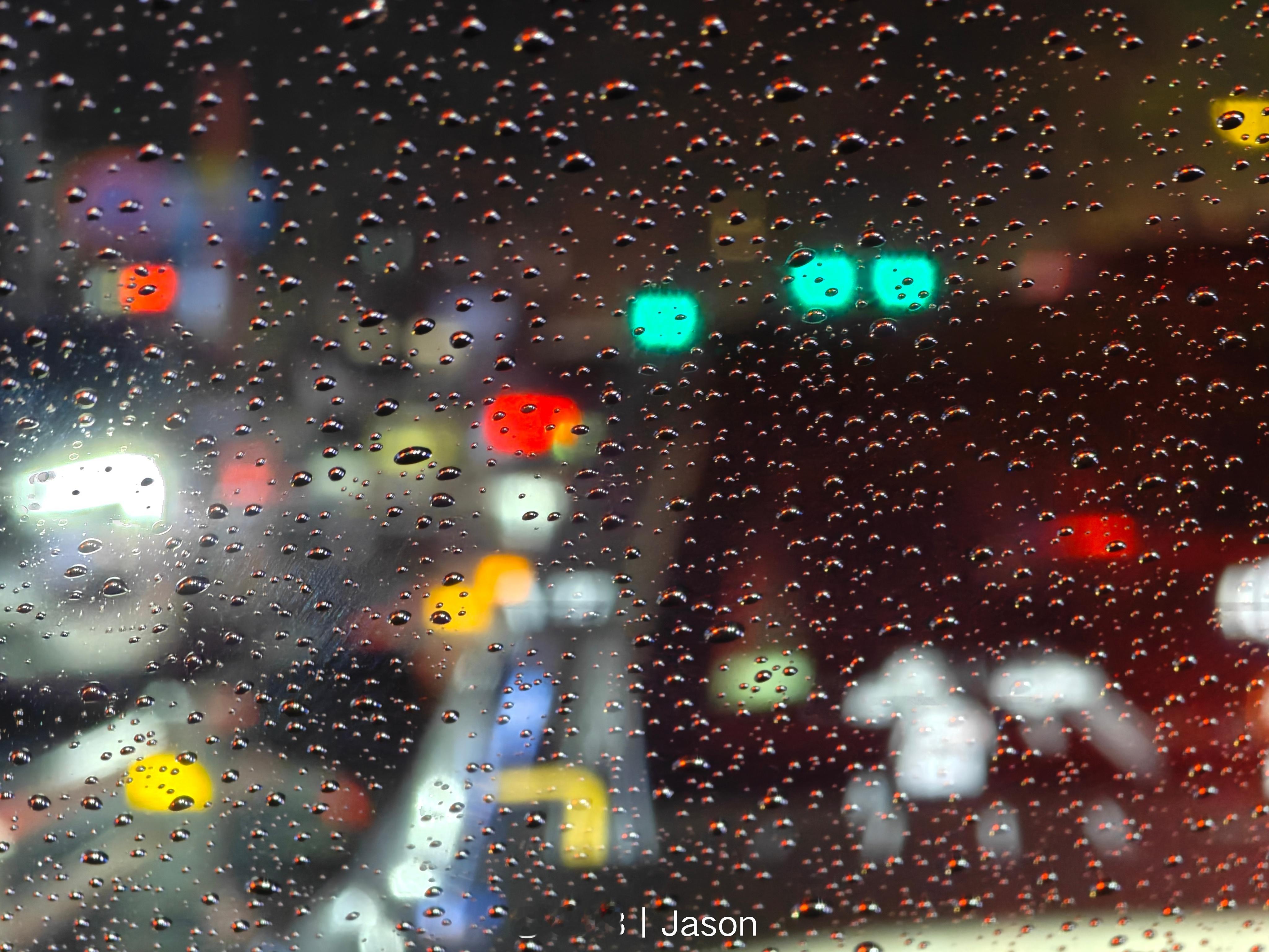 看到热搜#广东人最怕的天气要来了#心想：啊，回南天吗？点开热搜之后发现：淦，真的