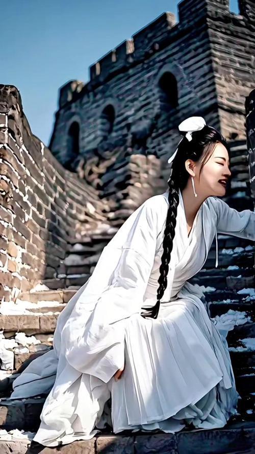 长城为何“哭倒”八百里？揭开孟姜女传说背后的历史密码
       《孟姜女哭长