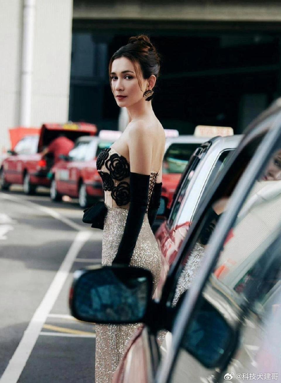 香港这些老爷级别的出租车，该换代了吧？ 