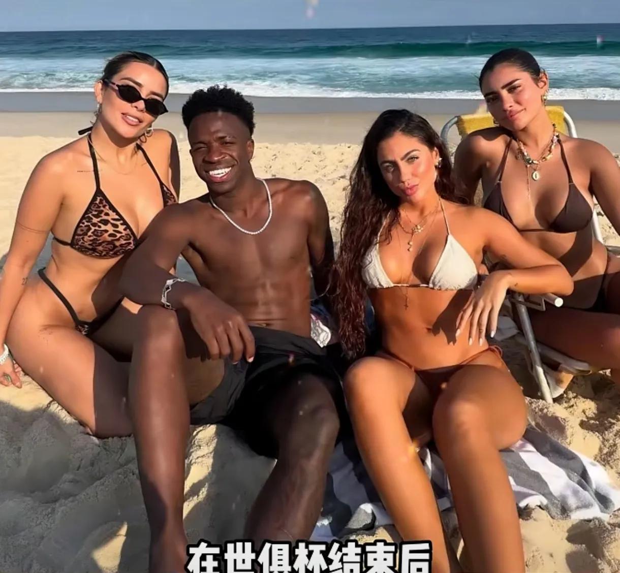 不得不说，维尼休斯，不只是球踢的好，这身材也真是太好了！
向皇马提出3000万欧