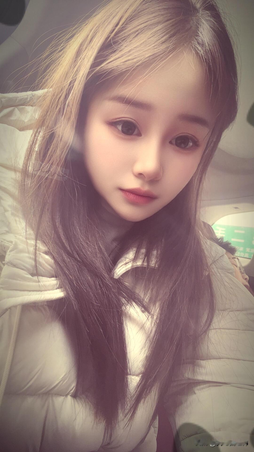 35岁本人有做餐饮服务员2-3年，然后有进过鞋厂车包6-7年，在这6-7年期间有