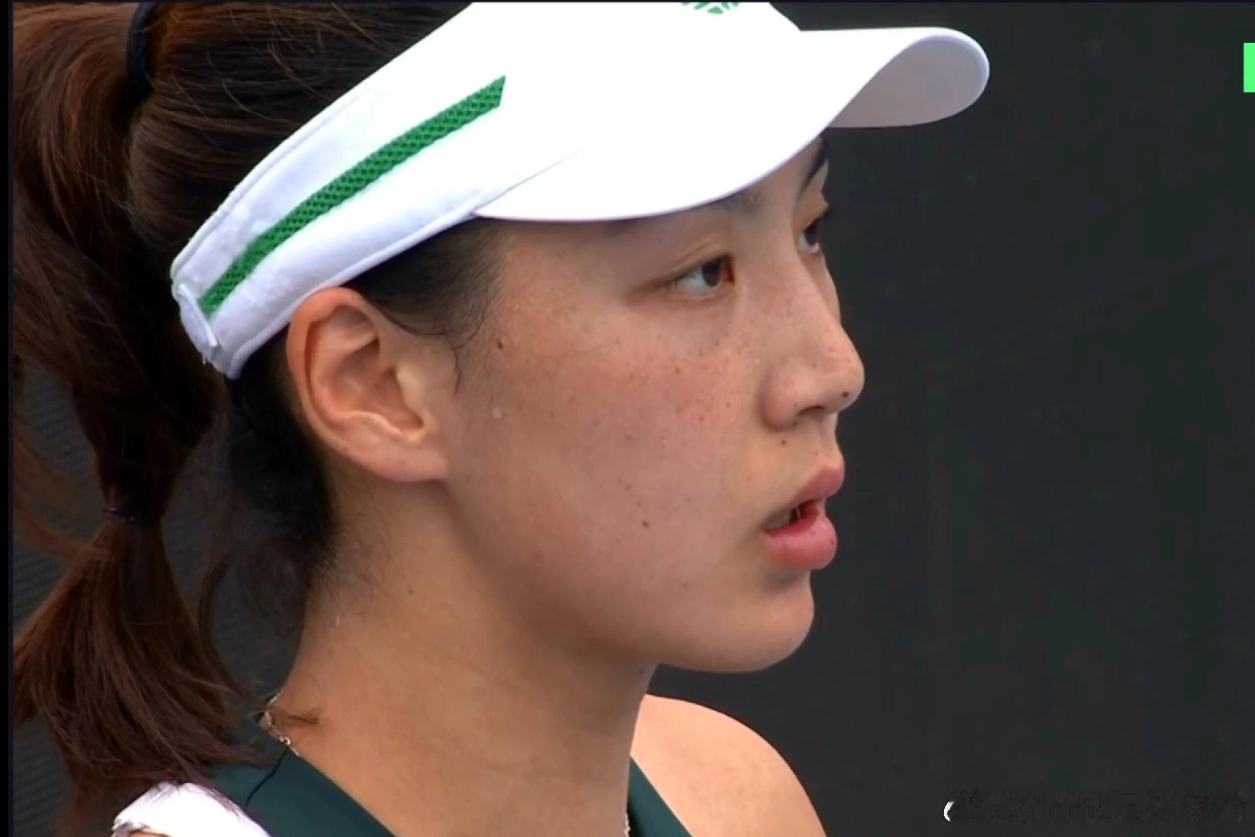 布拉格赛王欣瑜止步四强布拉格WTA250半决赛，金花王欣瑜🇨🇳以4-6/1-