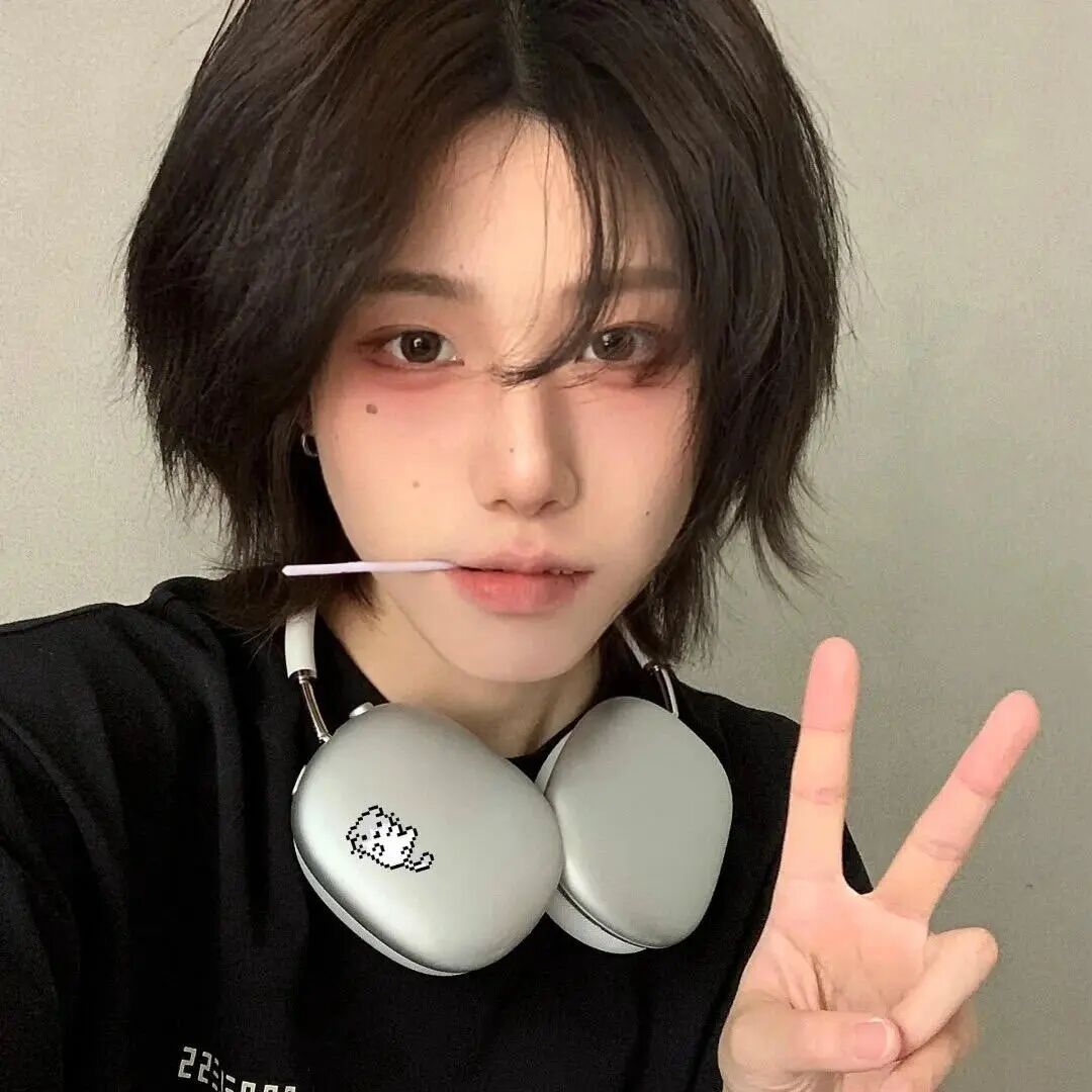 𝗪𝗲𝗖𝗵𝗮𝘁头像 ‖女生头像‖氛围感‖优质女头‖小众高级 ‖无水印女