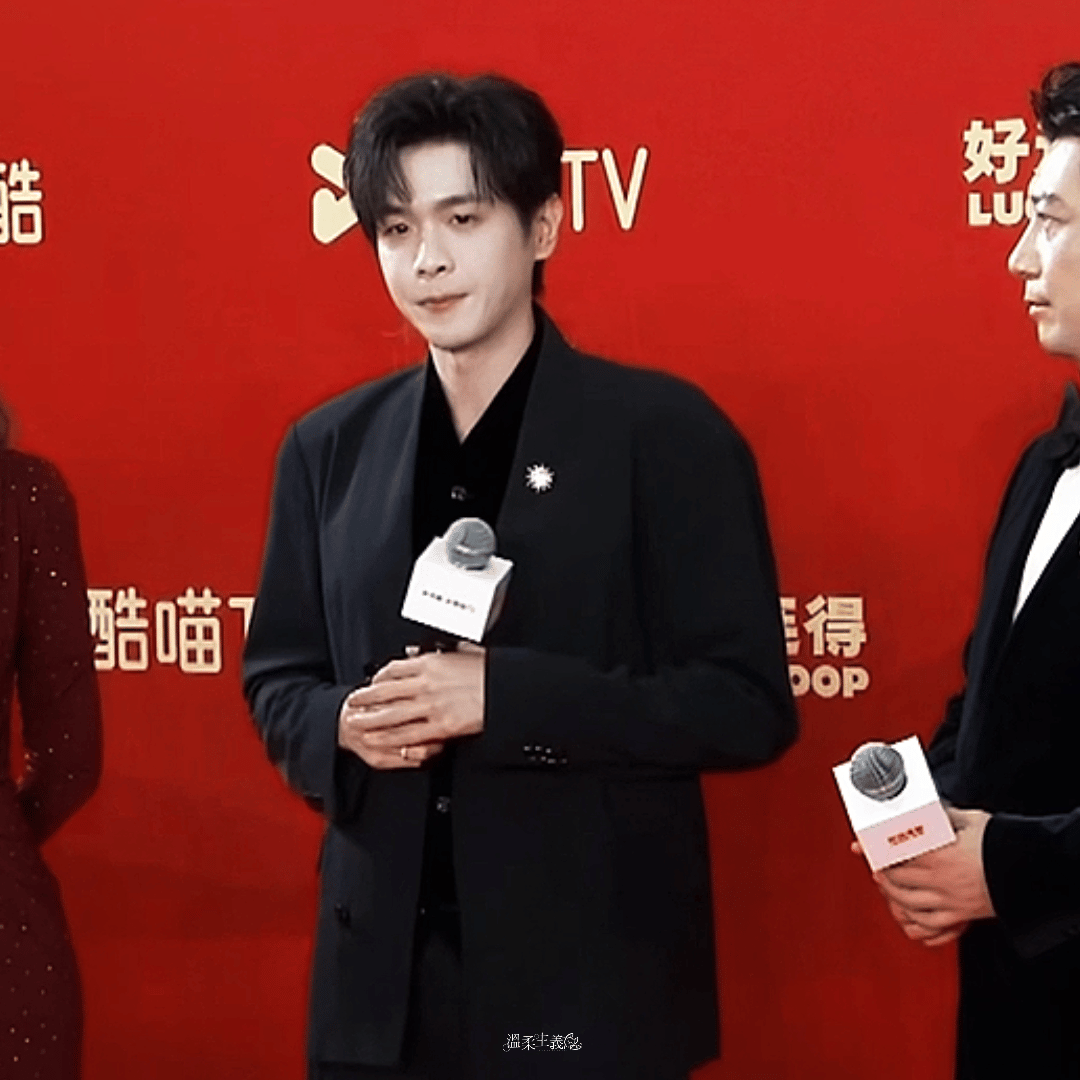 张若昀说与范闲同呼吸共命运 演员和角色最好的缘分，便是如此，张若昀成全范闲，范闲
