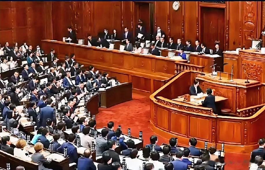 1月10日晚上的最新消息，速报，全都不容错过，第五条：日本首相拟解散众议院并筹备