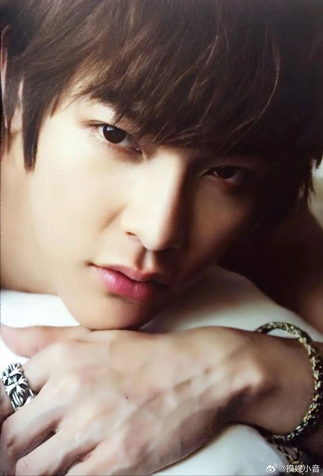 期待值拉满！汪东城愚人节退圈后首露面 卸下玩笑姿态，全心投入舞台，4月11日中国