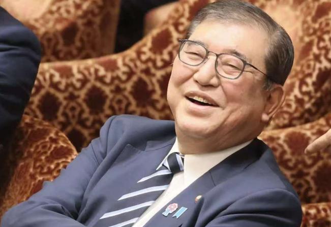 日本为何总要赌国运侵华？很多人以为是军国主义。错了！真相是，日本前首相石破茂亲口