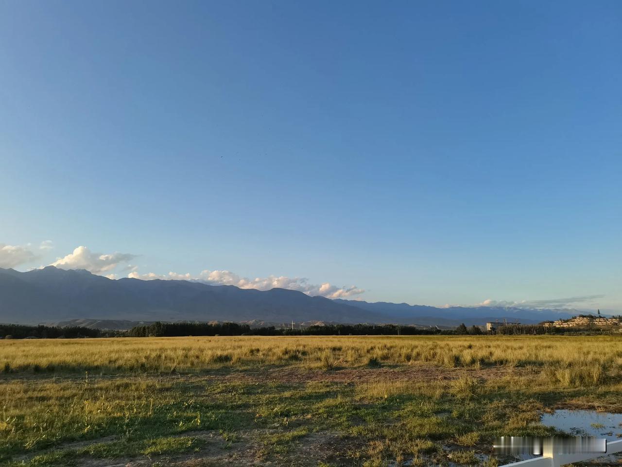 自驾游第101天，今天在新疆避暑胜地～温泉县泡脚，温泉县的水泡脚，是场温柔的邂逅
