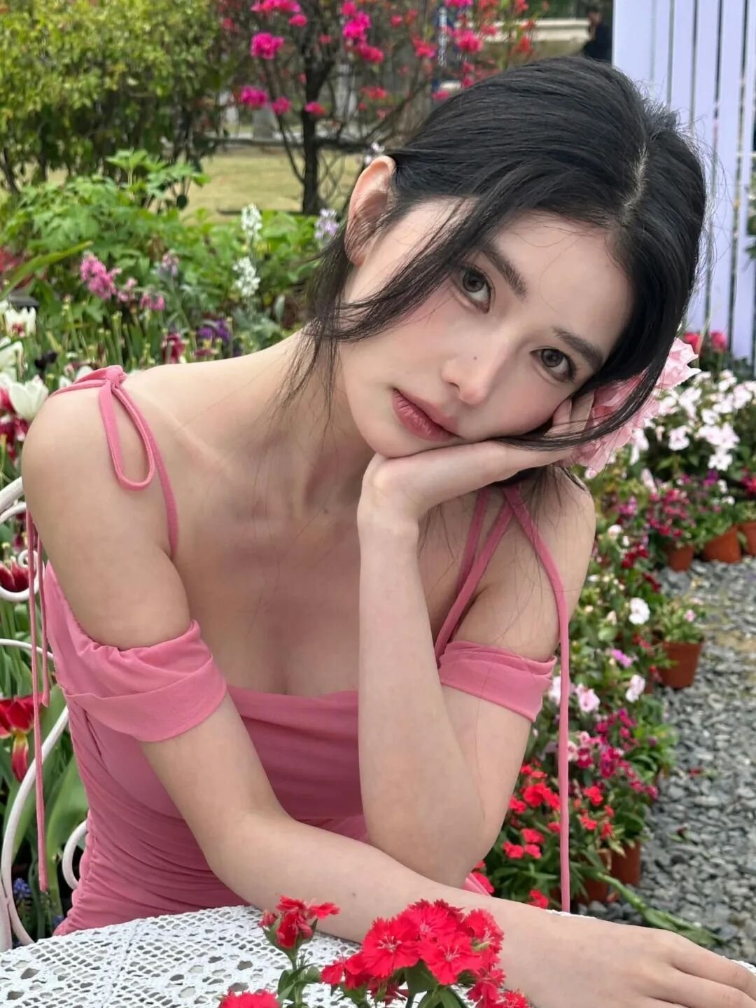 方圆日均睡五个小时谁看了不叹服方圆的精力！日均五小时睡眠却依旧能有条不紊地应对各