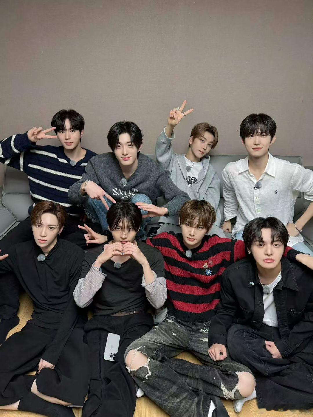 ALD1猜中文歌 ALD1在《见到你很高兴》猜中文歌，已读乱回的操作太好笑，认真