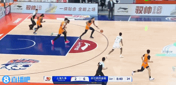 今晚上海男篮主场124-94大胜浙江男篮，拿到赛季第二胜，同时也是常规赛第二阶段