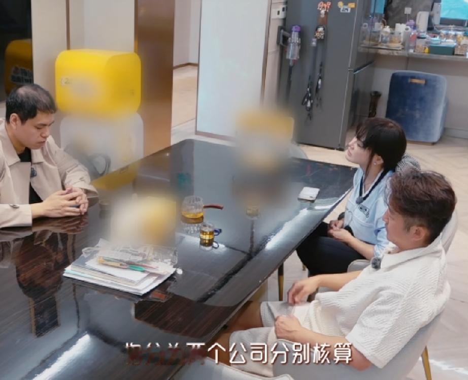 冉莹颖要分开夫妻收入，邹市明：我们之间算买卖了？

原来冉莹颖24年就有这个想法