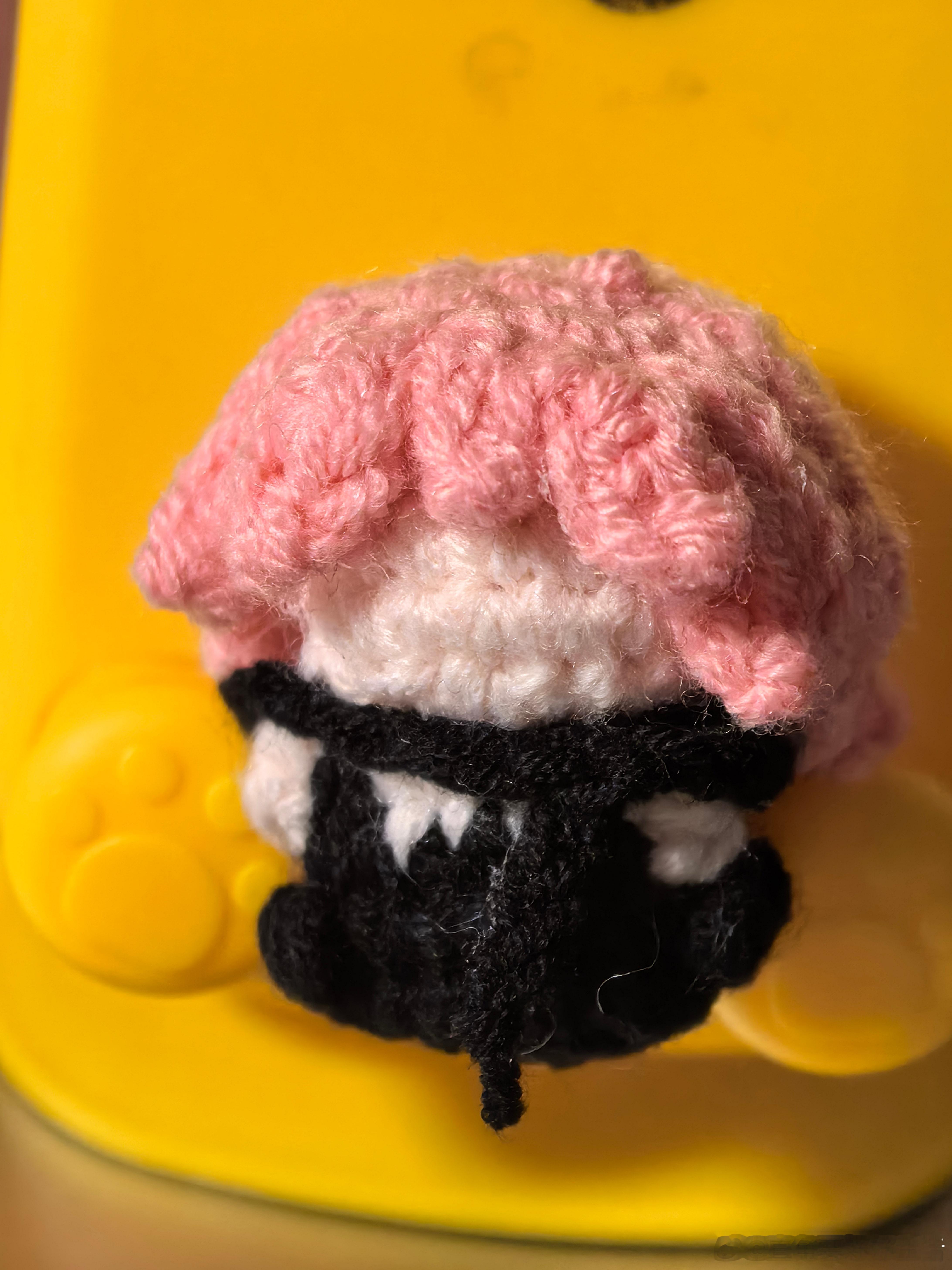 ceq 昨晚正在努力产出小萌物完全被生日会粉发震撼到了