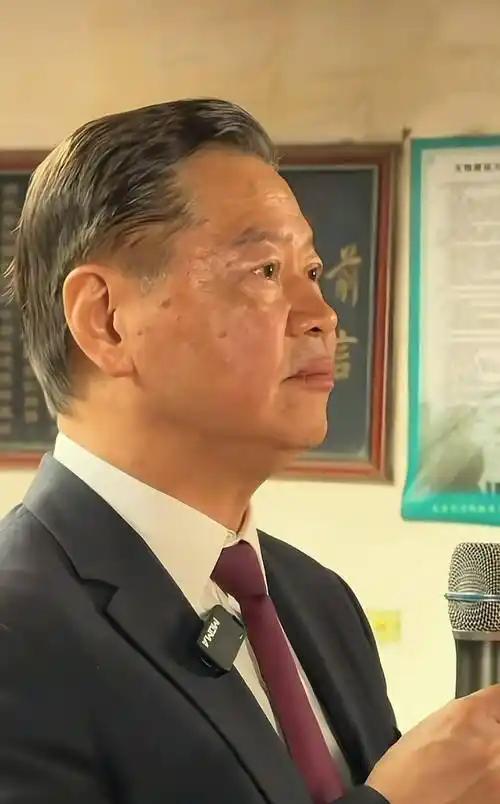 [浮云]家人们，可别不当回事！台湾资深专家赖岳谦发出重磅警告：美国很可能最早今年