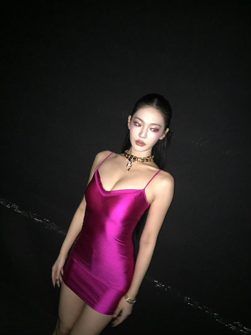 🩷🖤 