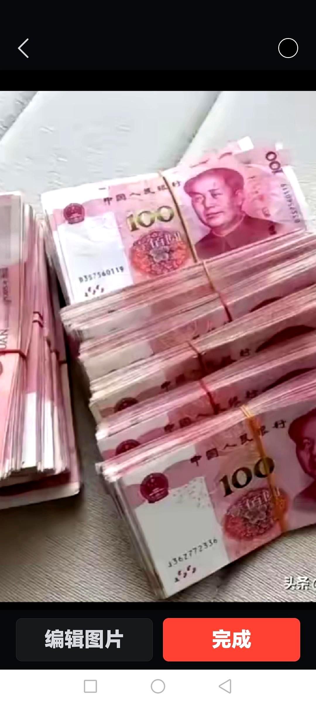 看到一个姐姐，离婚十年，没工作。
她把“哭穷”当成了自己的事业。
80岁老妈的退