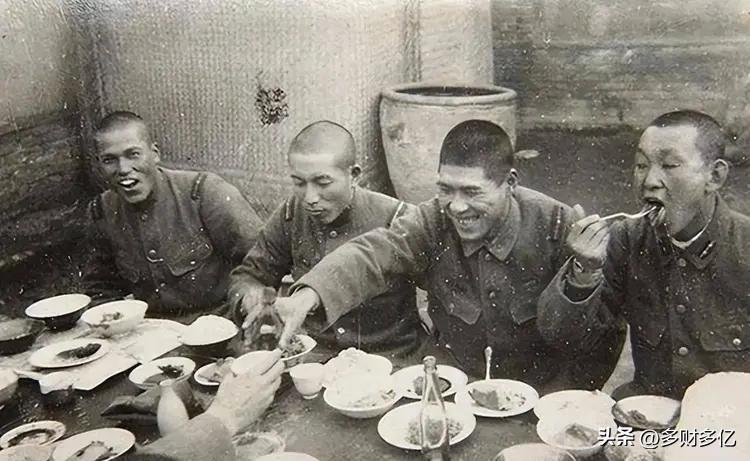 1937年徐海东伏击日军卡车，满车厢牛肉罐头看懵战士！鬼子的肉竟全是抢来的？
 