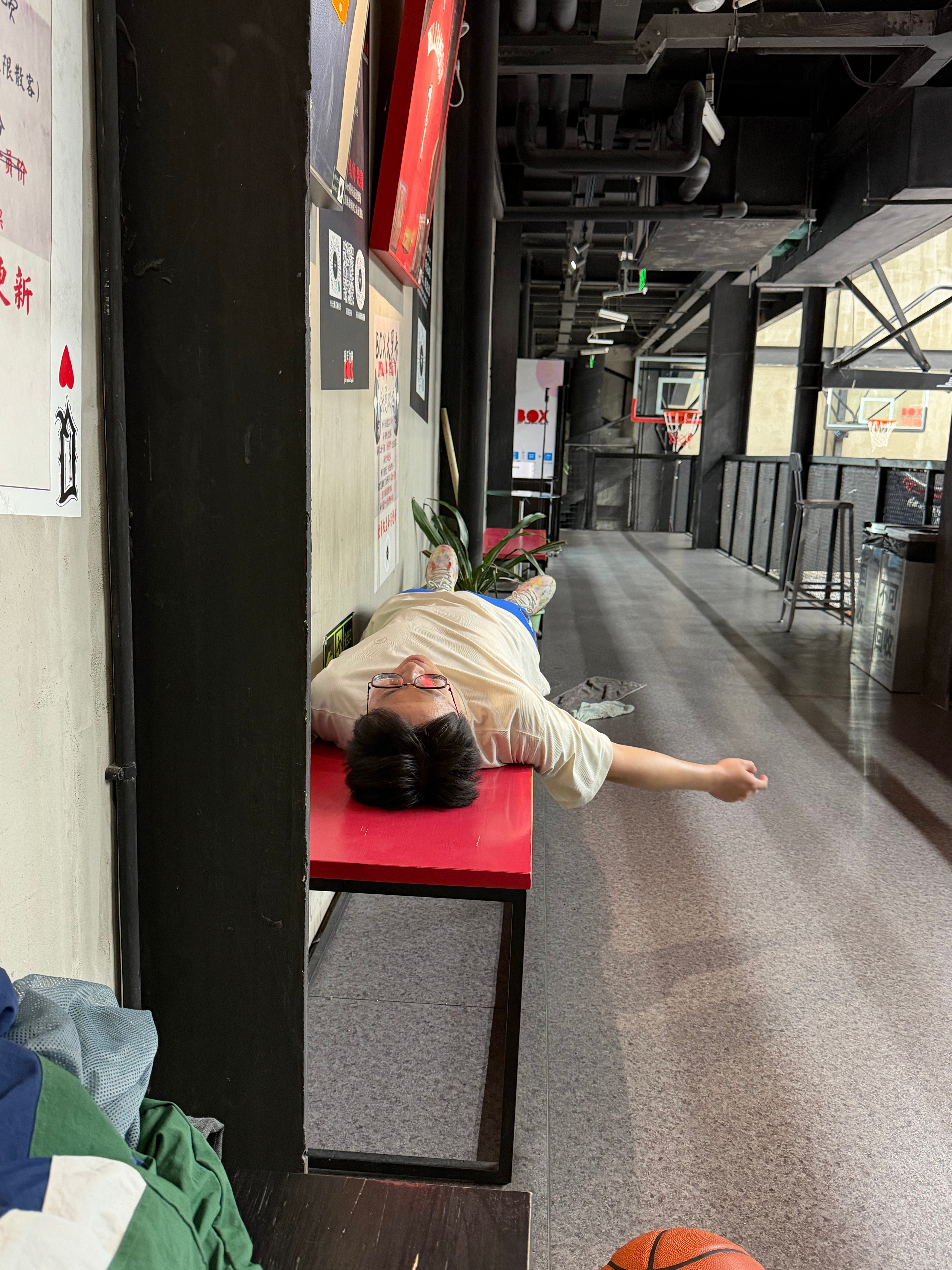 练了会球好累…还是这适合我 