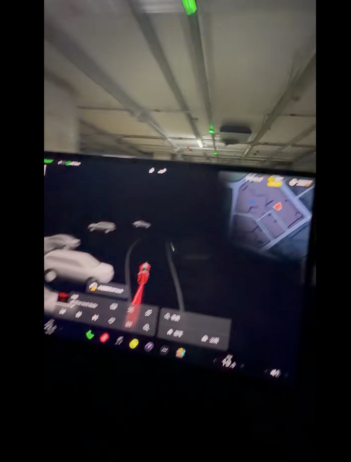 特斯拉更新的这个光轮摩托，帅是很帅，但是不影响驾驶吗？特斯拉光轮摩托新能源大牛说