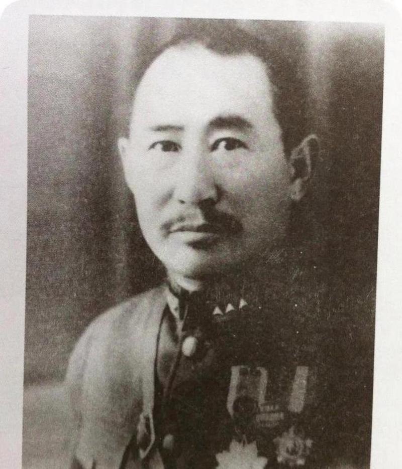 民国甘肃，有个叫鲁大昌的。
他干过最狠的一件事，不是用上千头牦牛冲垮了敌军阵地，