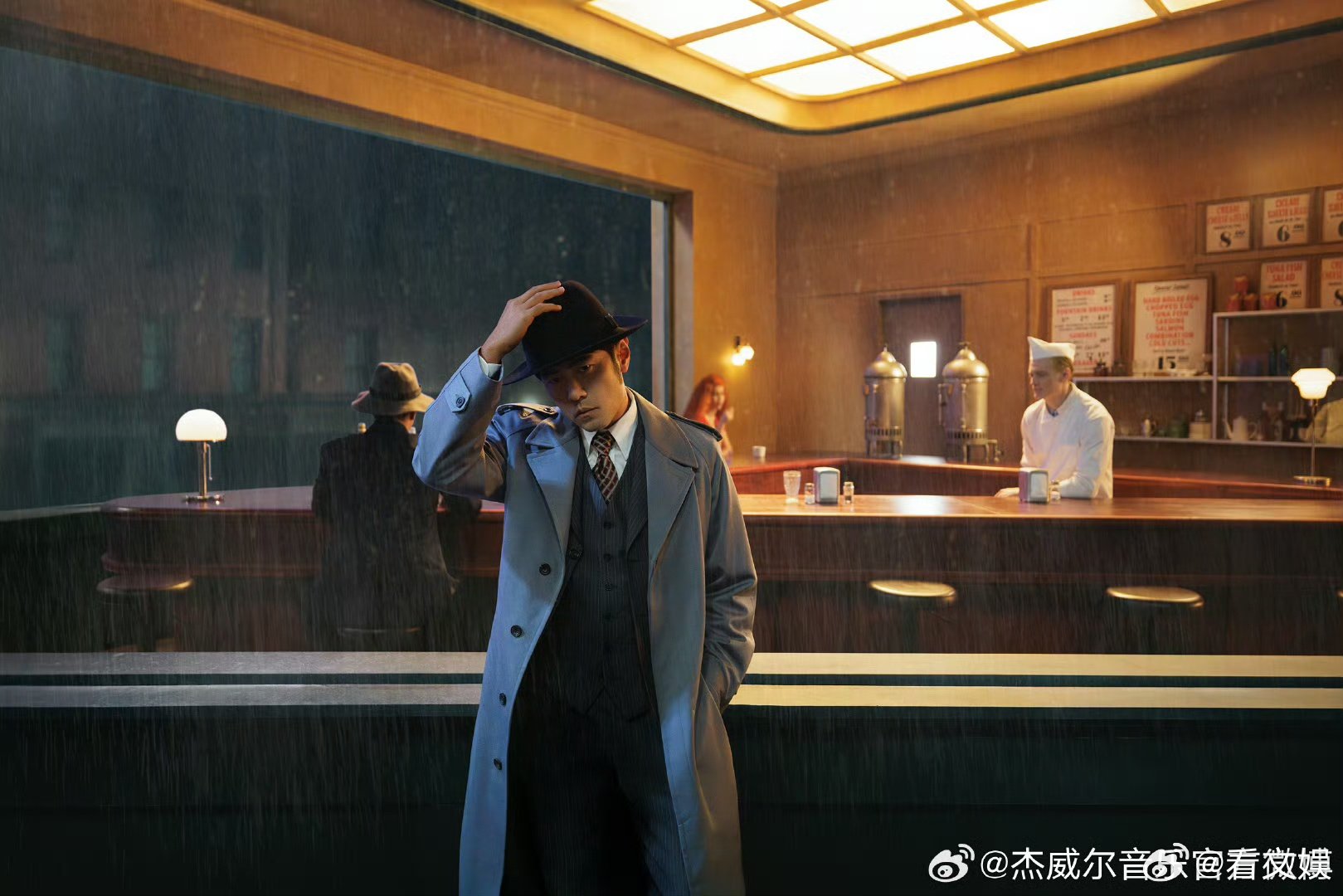 周杰伦不愧是华语顶流周杰伦mv弹幕盛世 周杰伦不愧是华语顶流啊，MV这个弹幕盛世