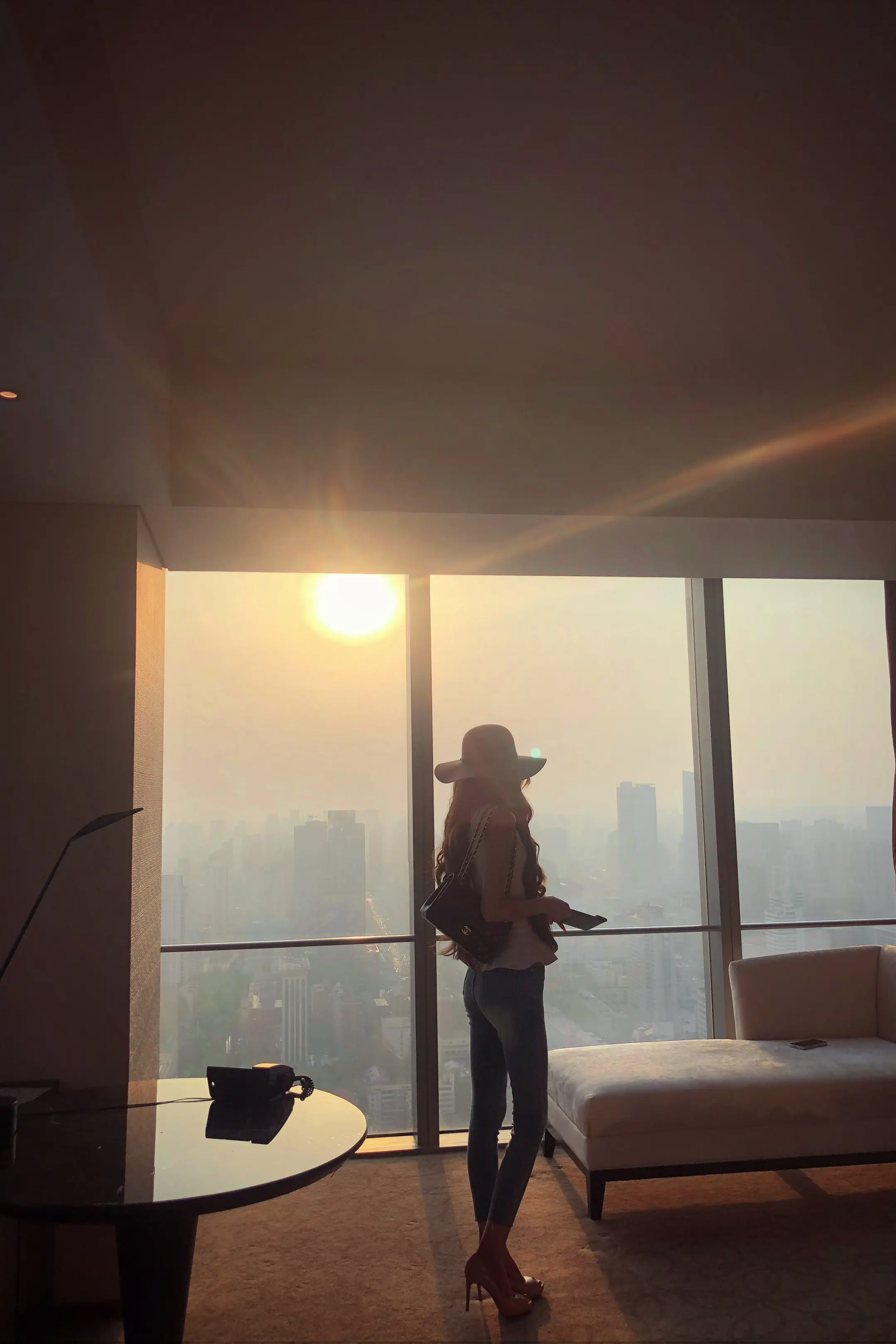 人这一生可以天真的时间实在太短了