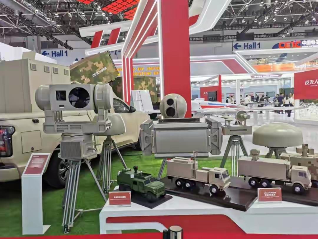 萨德连遭重击，美中东防空现空窗，韩国绷紧 昂贵防空系统，怕的竟是便宜弹加无人机？