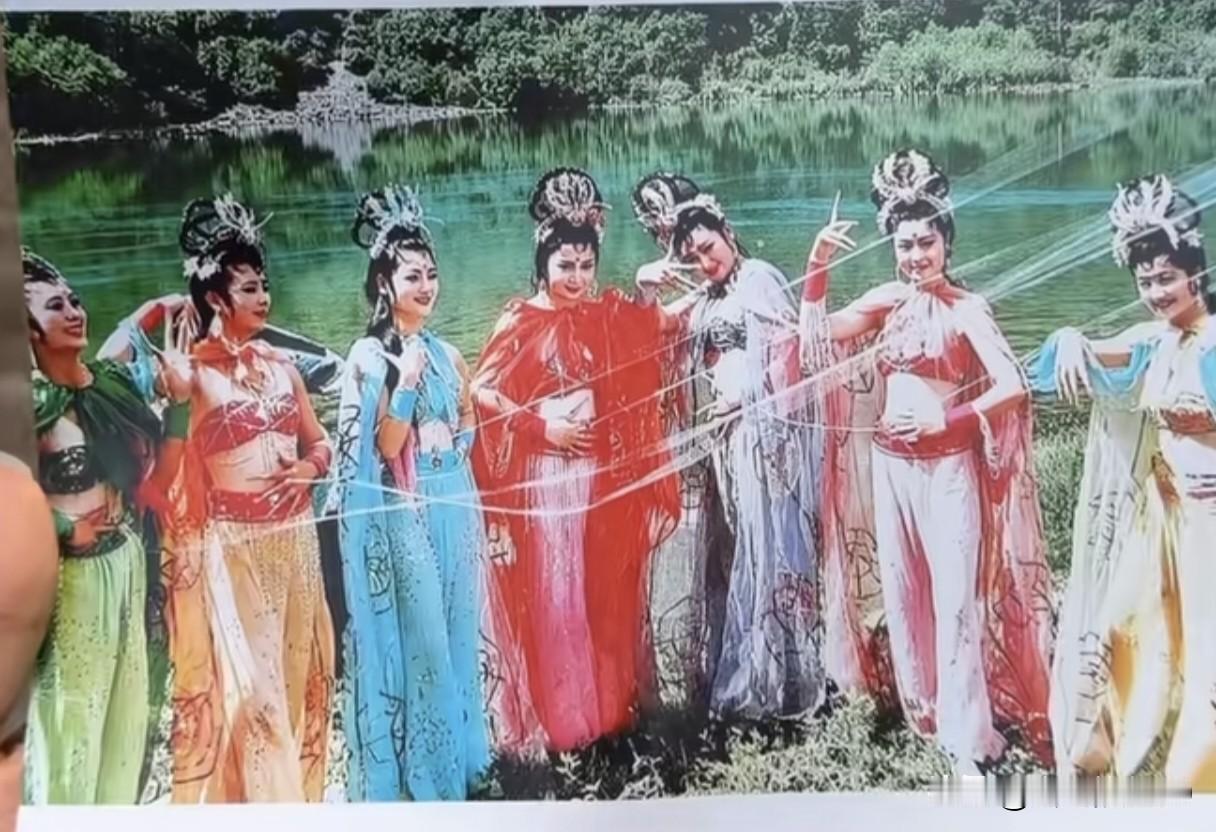 86版《西游记》，七个蜘蛛精，40年后四姐妹重聚，感动一众网友。当年的她们，也不
