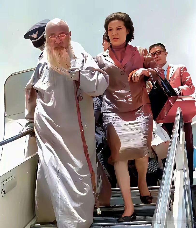 不得不说，能一眼认出来他是谁的，历史绝对不会太差！[呲牙][呲牙][呲牙]