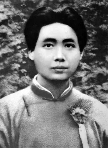 100年前毛泽东的活动：4月23日，出席国民党中常会第二十二次会议(有各部都长和