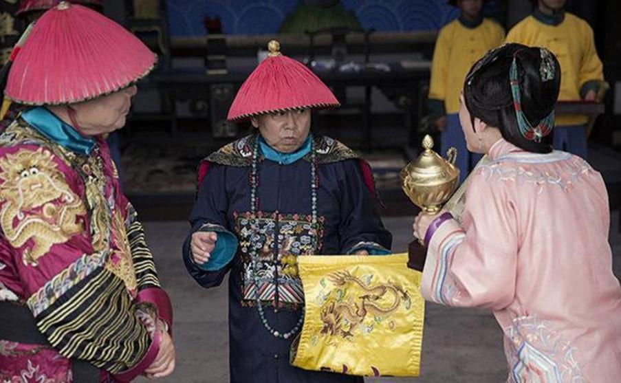 翻开清朝广西地方志，最诡异的一幕莫过于“虎患”二字贯穿始终：康熙二十六年，一省竟