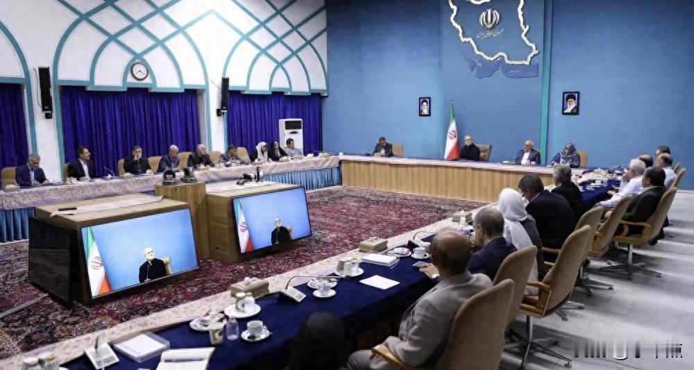 特朗普警告伊朗不要收霍尔木兹海峡通行费：

美国总统特朗普9日在社交媒体上发文，