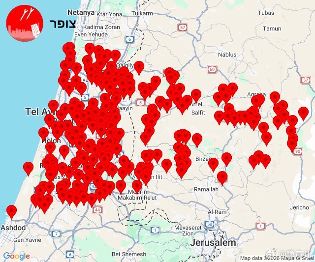 导弹警报在被占领的巴勒斯坦领土中部地区的“特拉维夫”、“里雄莱锡安”、“佩塔提克