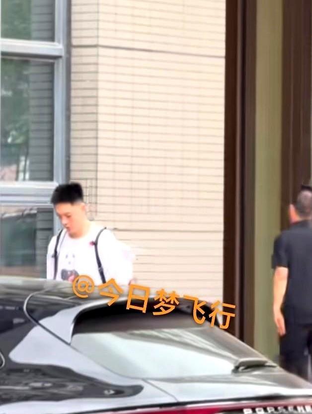 常规赛打成这样真不多见，广东队愣是拿出了总决赛抢七的备战劲头，这种反常的投入背后