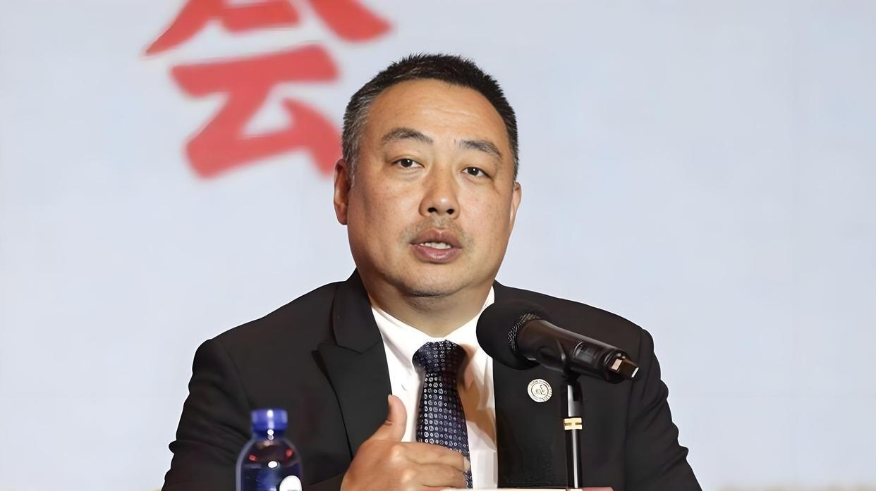 国乒男子单打奥运冠军现状!
根据奥运会历史战绩及中国乒乓球协会官方信息，中国的乒