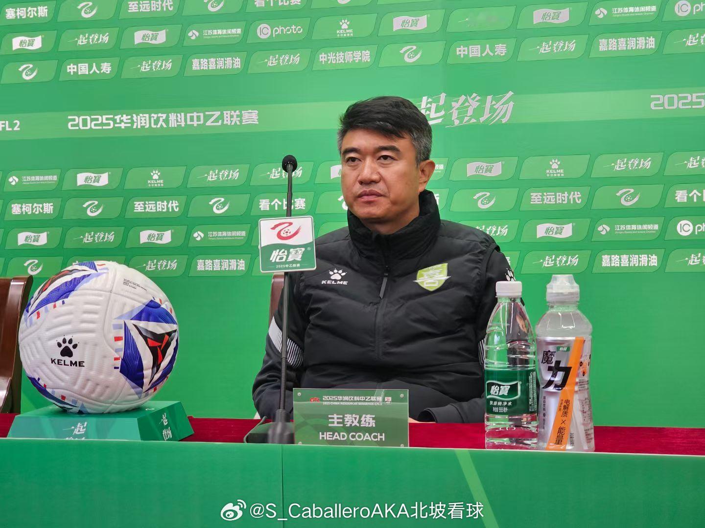 据悉，长春喜都本赛季第二度换帅，上赛季曾担任球队主教练的礼彬指导回归。长春喜都中