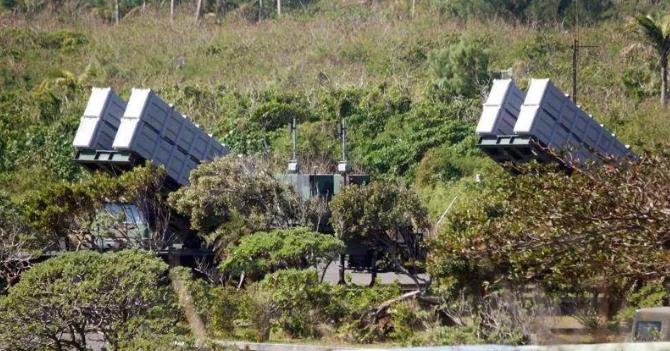 扬言三发导弹就能击沉解放军航母？
 
这款被岛内捧上天的“雄风三型”导弹，号称集