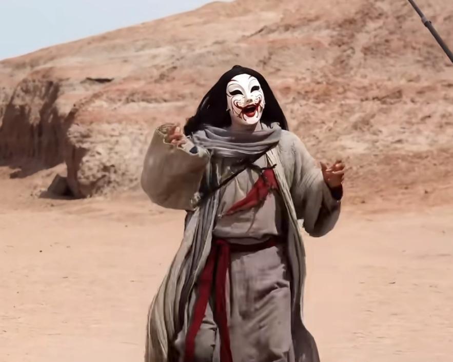 他知道皇帝和突厥可汗昨夜密帐里的每一句私语。
刀马祖孙三代的秘密、玉面鬼的真名、