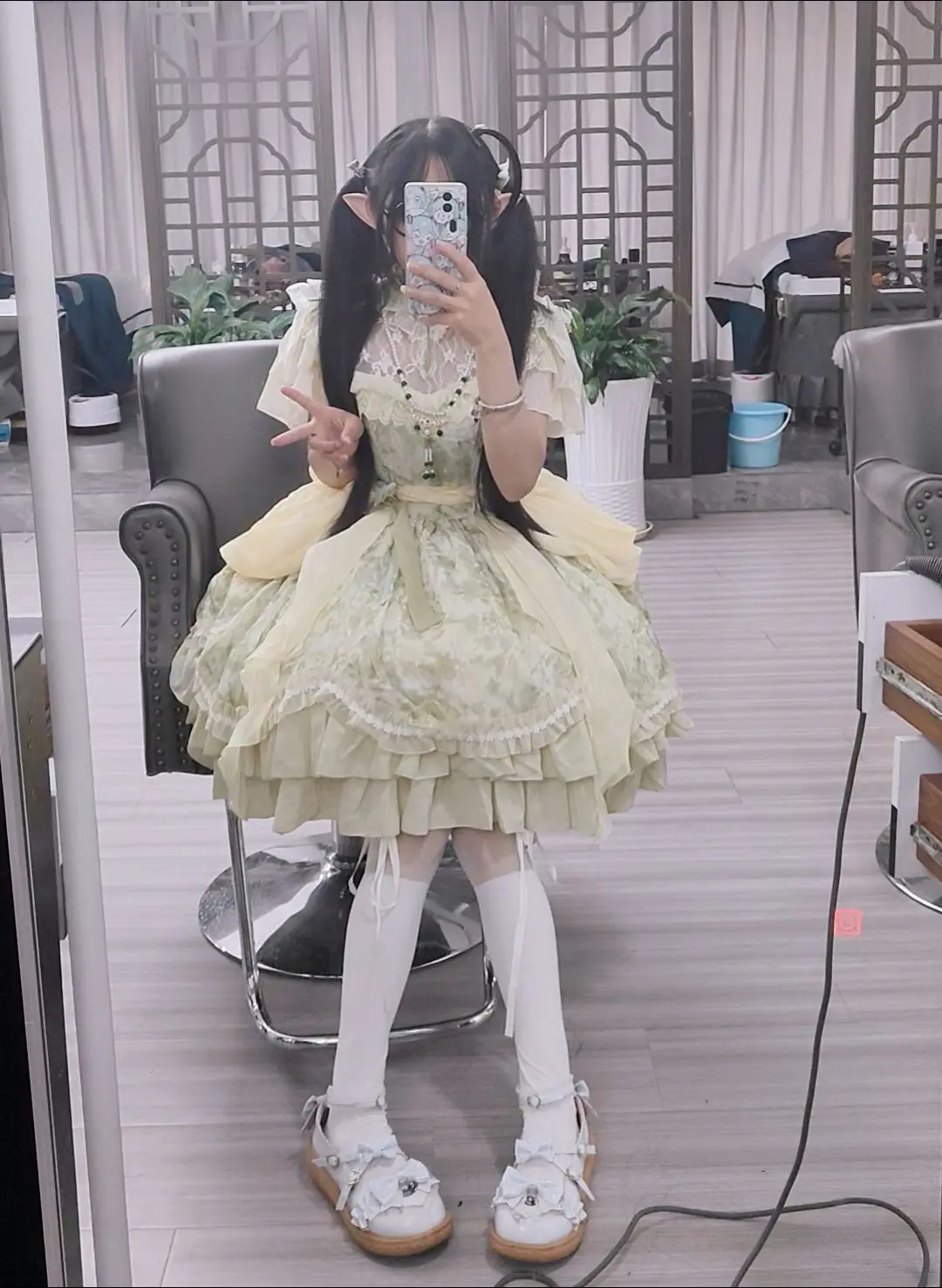 甜妹 秋天 lolita 对镜拍 恋爱脑