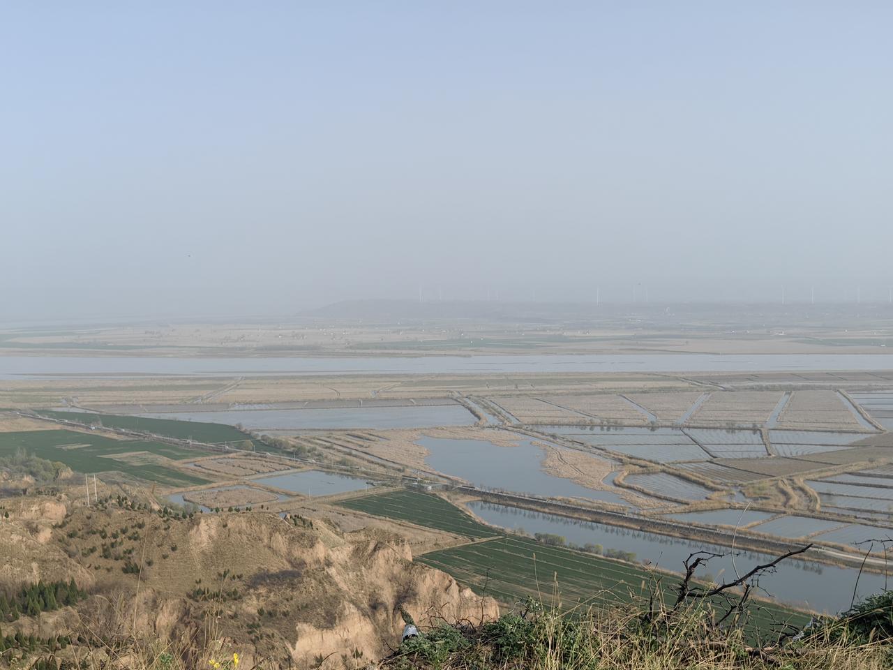 黄河在这里转了一个弯[送自己一朵花][送自己一朵花][送自己一朵花]