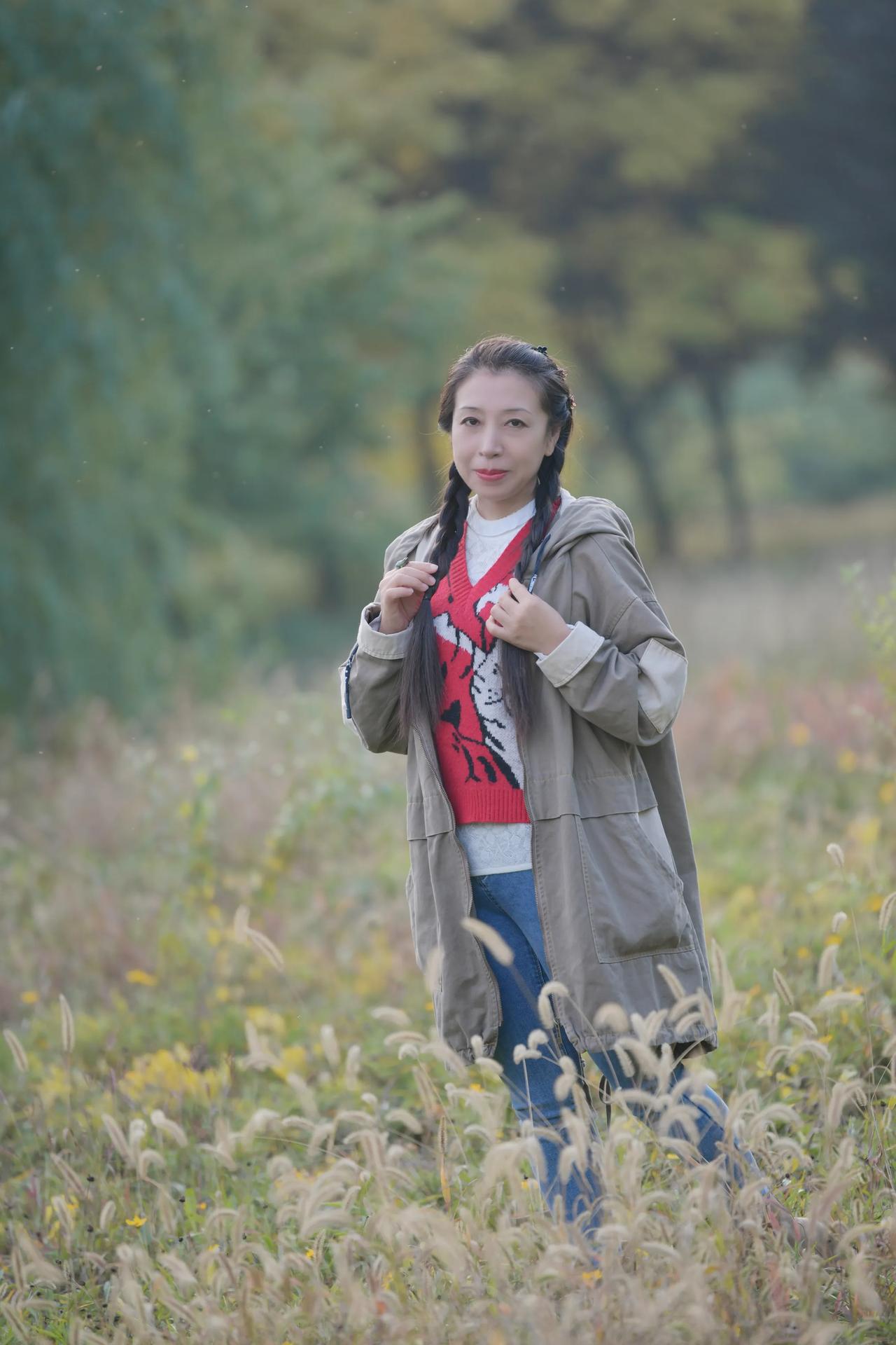 秋冬季节，健康快乐每一天，拍摄于南湖公园！#秋冬公园随拍# #公园漫步摄影# #