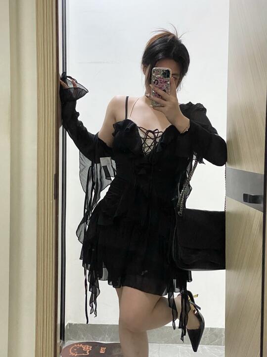 属于微胖女生的小黑裙 谁懂！