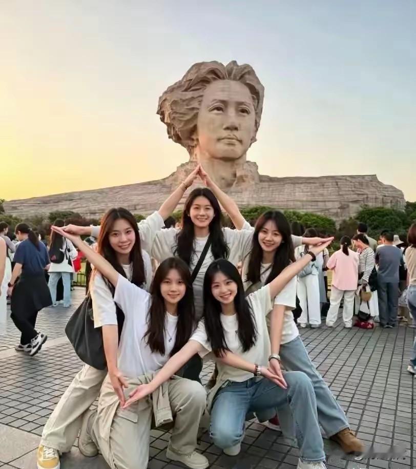 如今的00后还有这份意识，让我泪目了！00后困局