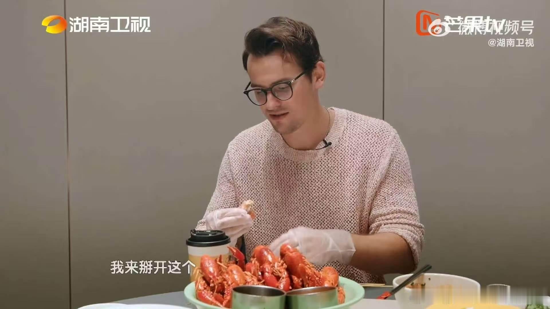 歌手直播Stanaj的宵夜把那英看馋了歌手2026远道而来的 Stanaj 精准