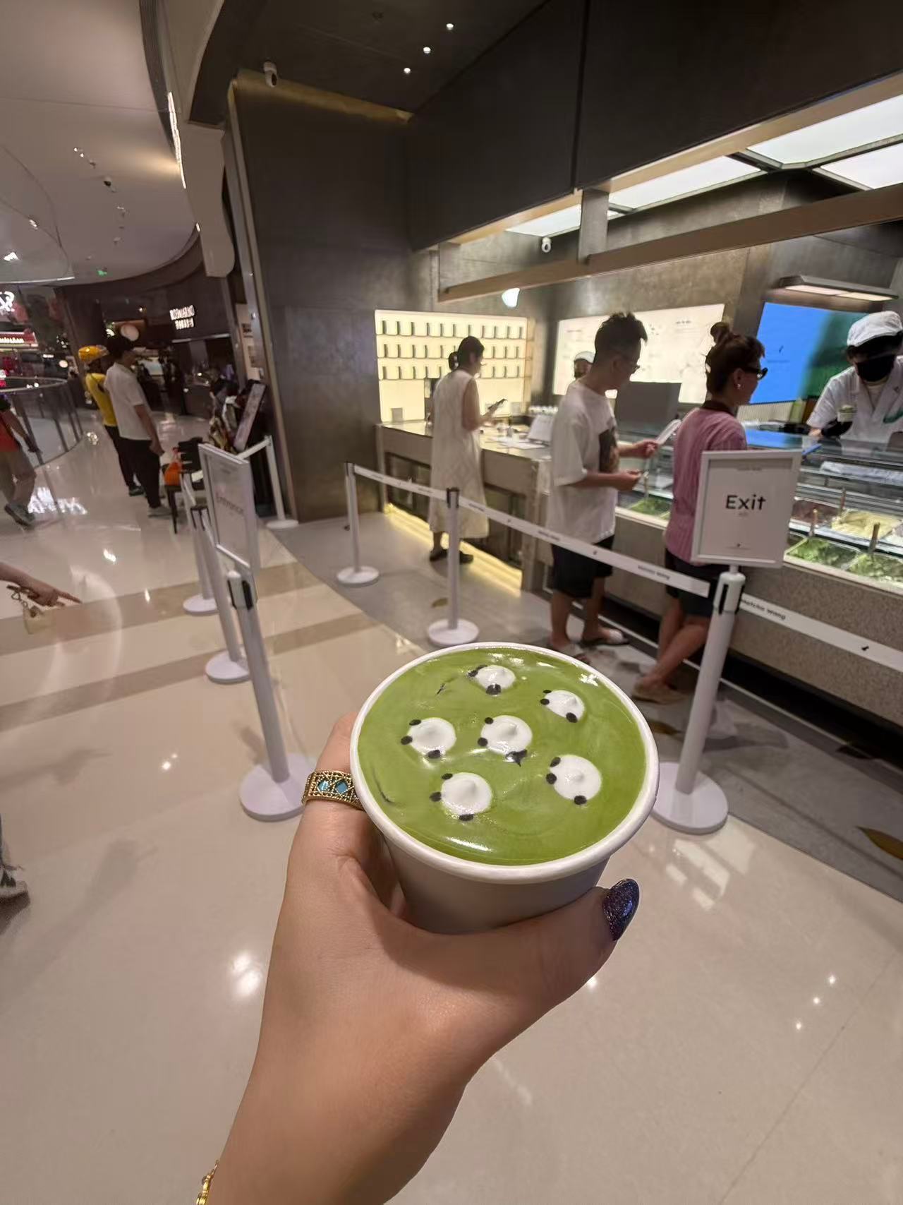 熟悉的手，不知道下次还能不能再见面 