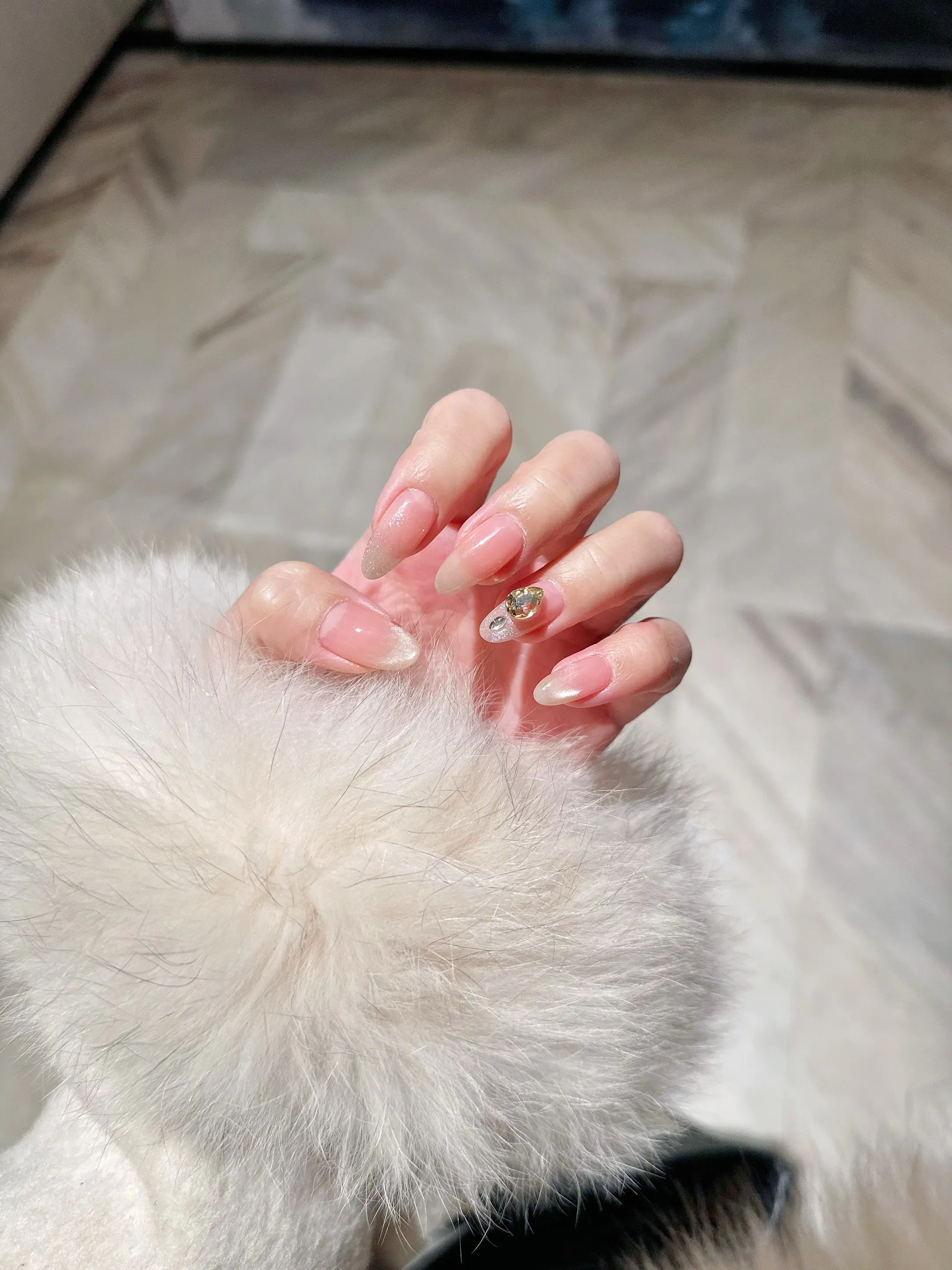 养静气会漂亮 人静则安 事静则顺 心静则赢