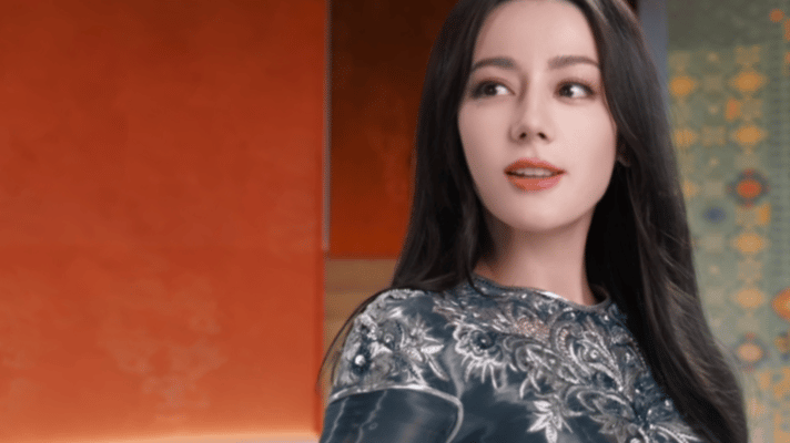 迪丽热巴和东方美学的适配度浓颜与古韵碰撞出的美太绝了，她和东方美学的适配度无可挑